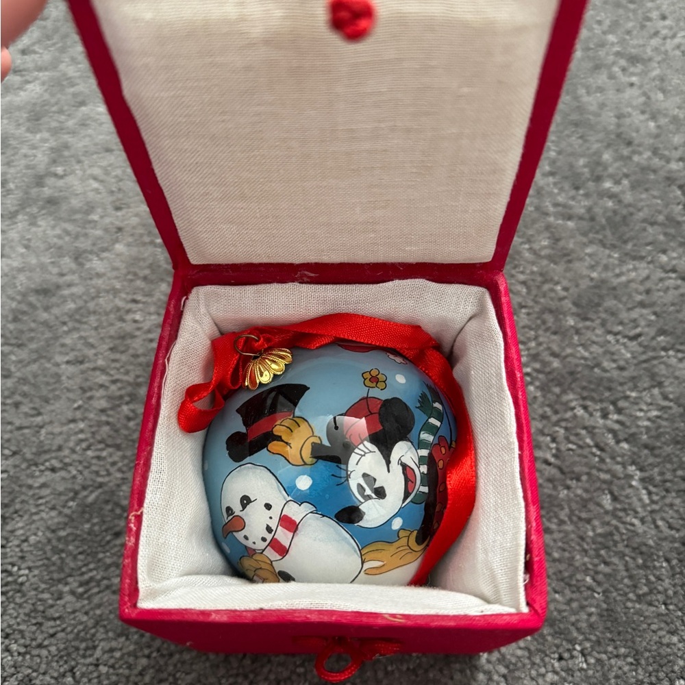 vintage midwest cannon falls disney hand-painted glass ornament